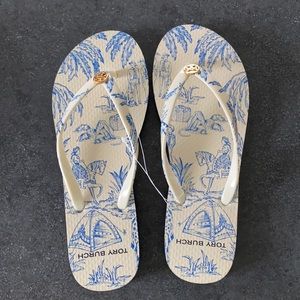 NEVER WORN Tory Burch thin flip flop